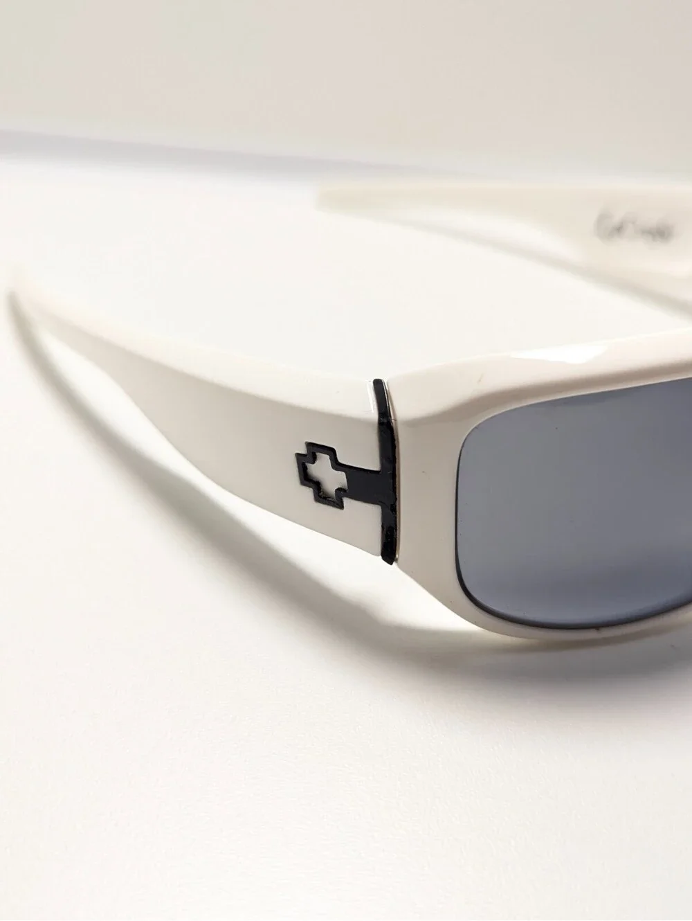 Spy+ Optic LaCrosse Mens White Wraparound Sunglasses Black Lens UV Protection
